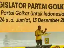 Menteri Bahlil Kaget, RI Impor 60% BBM dari Singapura